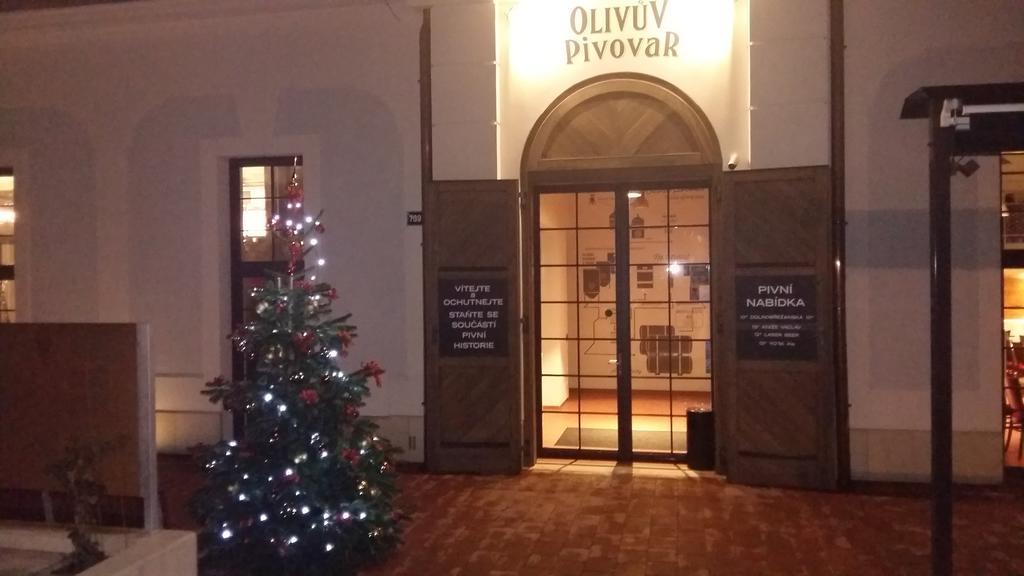 Olivuv Pivovar Dolni Brezany 外观 照片